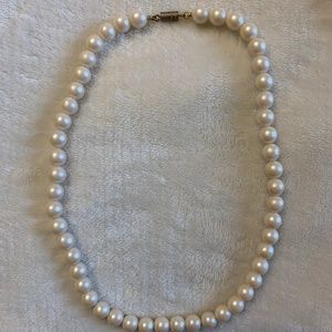 Vintage 50’s 60’s Faux Pearl Necklace
